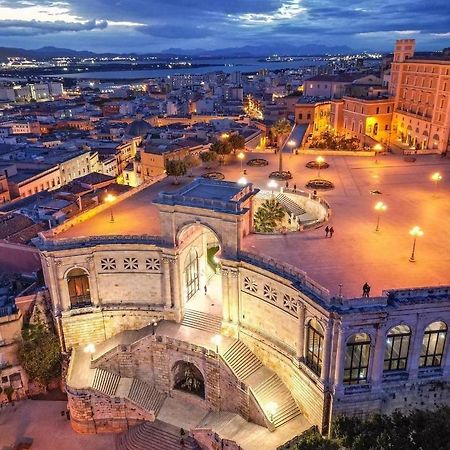 Cuore Del Centro Storico カリアリ エクステリア 写真